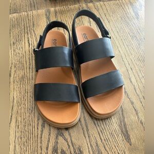 Leah Slingback Sandal (Women)
Earth® size 9